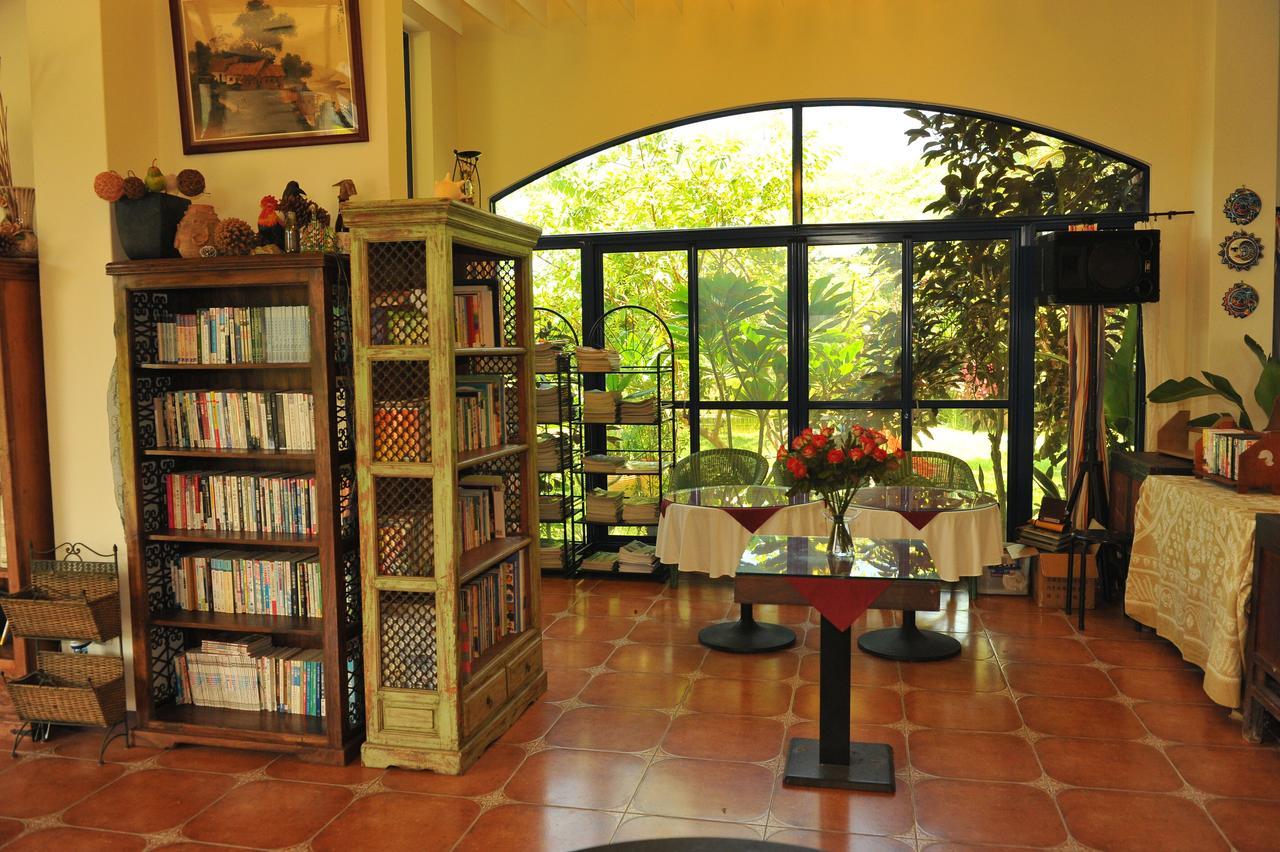 Tuscany Garden B&B Guanxi Bagian luar foto